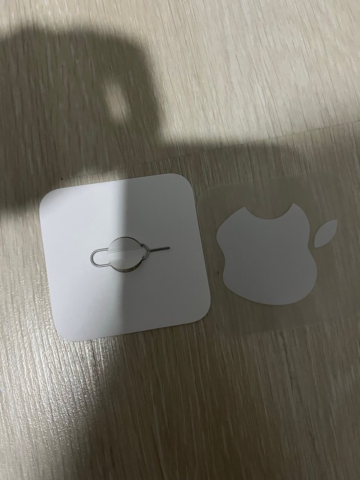 Koyu Gri iPhone 11 Kutusunda - Görsel 2