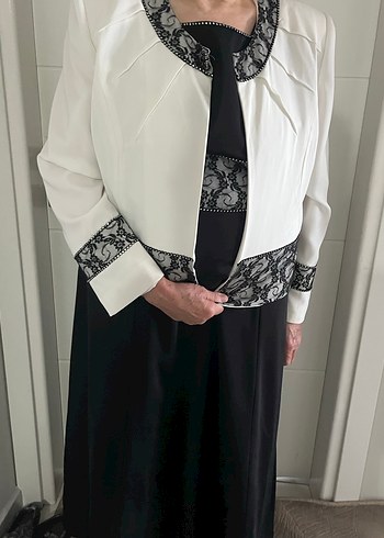 Drapeli Beyaz Kadın Ofis Takımı - Görsel 2