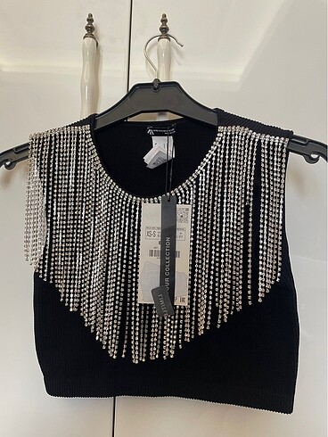 Zara swaroski taşlı crop top