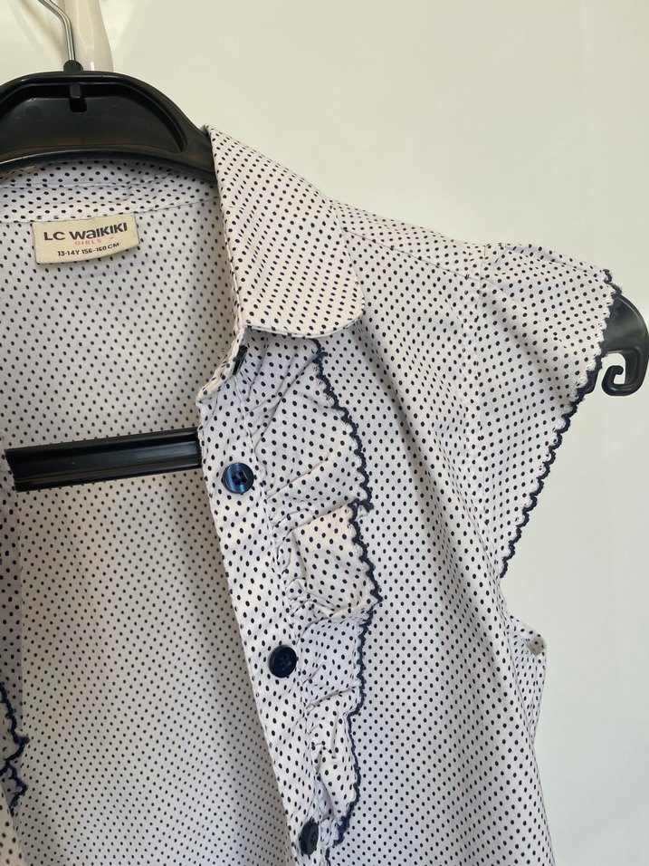 Düğmeli Kısa Kollu Beyaz puantiyeli Gömlek - Görsel 2