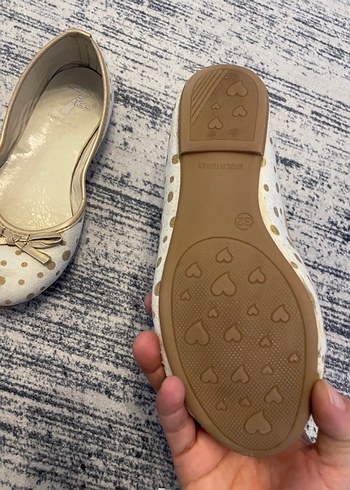 Beyaz Puantiyeli Fiyonklu Dolgu Topuklu Kadın Babet - Görsel 3