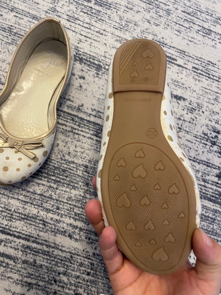 Beyaz Puantiyeli Fiyonklu Dolgu Topuklu Kadın Babet - Görsel 3