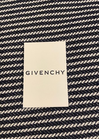 GIVENCHY tek ebat