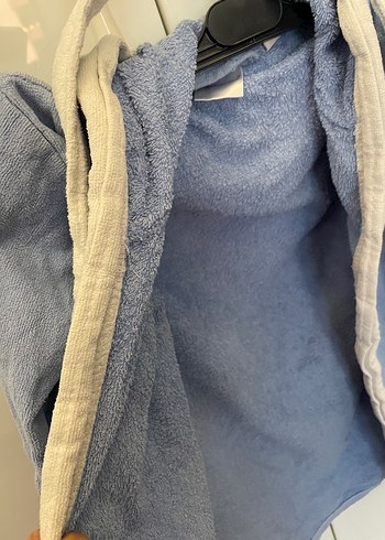 Kapüşonlu Erkek Çocuk Bornoz - Görsel 3