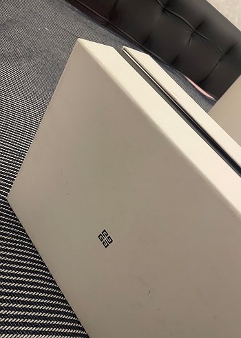 Givenchy ayakkabı kutusu - Görsel 8