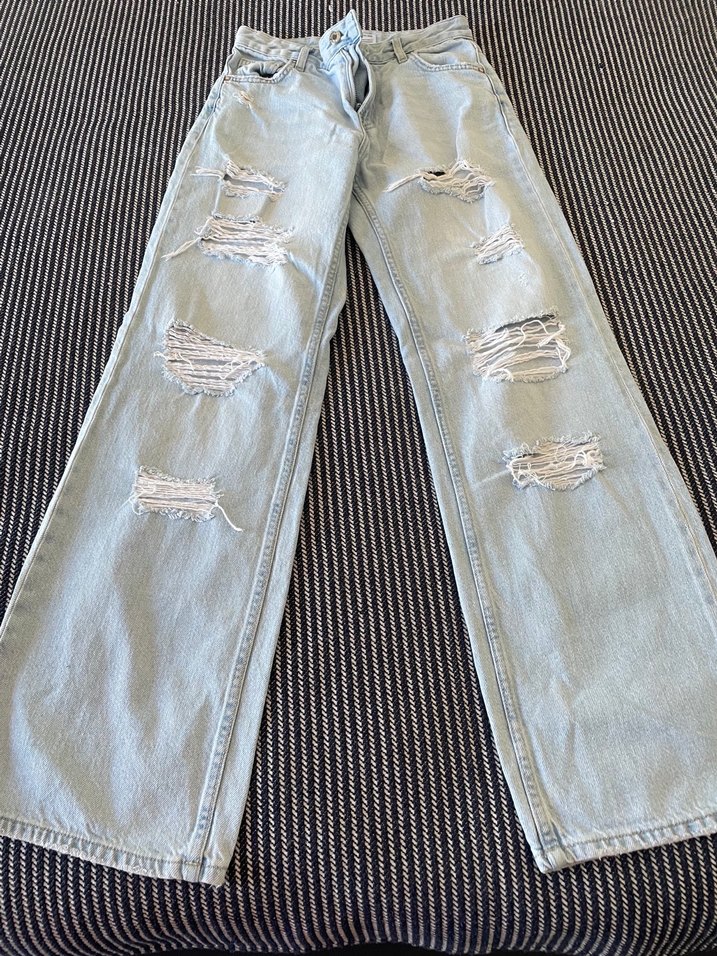 Kadın Mavi Yırtık Bol Kesim Denim Pantolon - Görsel 2