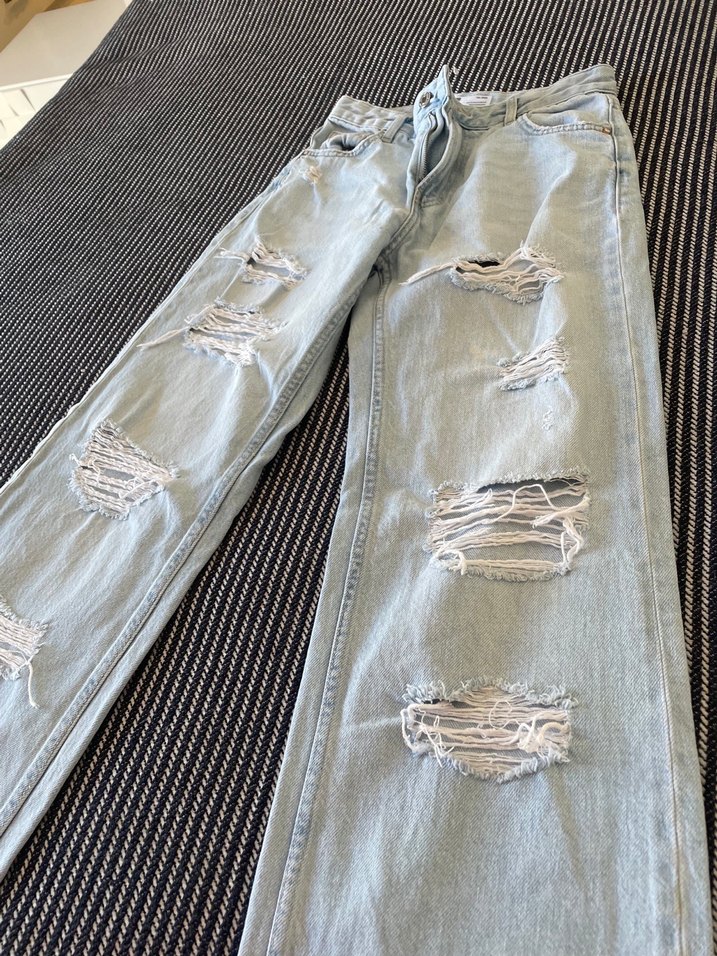 Kadın Mavi Yırtık Bol Kesim Denim Pantolon - Görsel 5