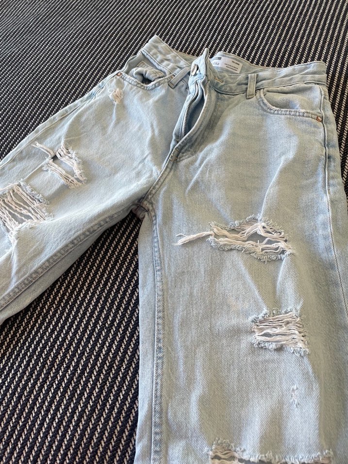 Kadın Mavi Yırtık Bol Kesim Denim Pantolon - Görsel 4