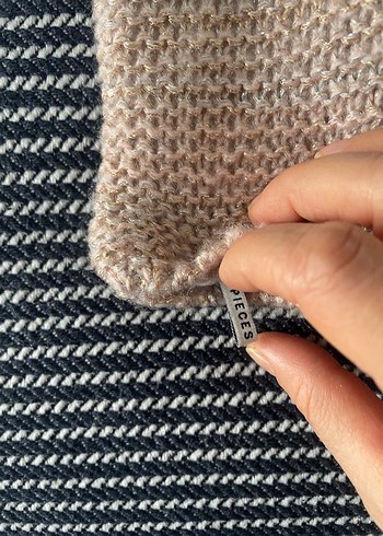 Bej Örgü Kadın Eldiveni - Görsel 5