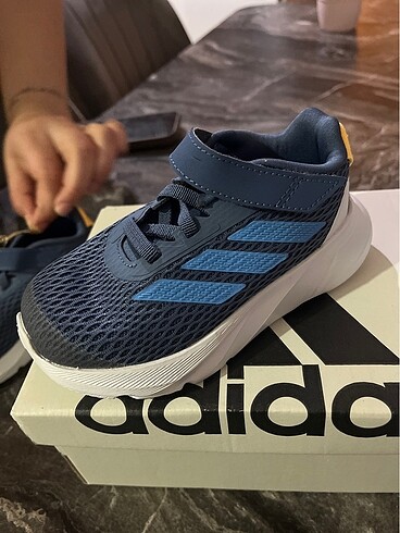 Adidas Çocuk ayakkabısı