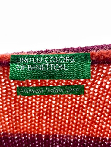 s Beden çeşitli Renk Benetton Hırka %70 İndirimli.