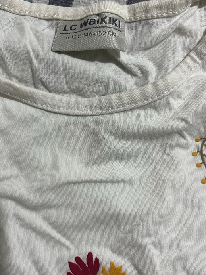 Nakışlı Beyaz Kadın Bohem Tişört - Görsel 3