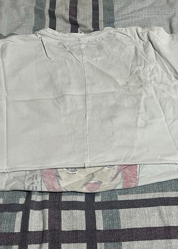 Beyaz Kız Pop Kültür Tişörtü Fiyonk Detaylı - Görsel 2