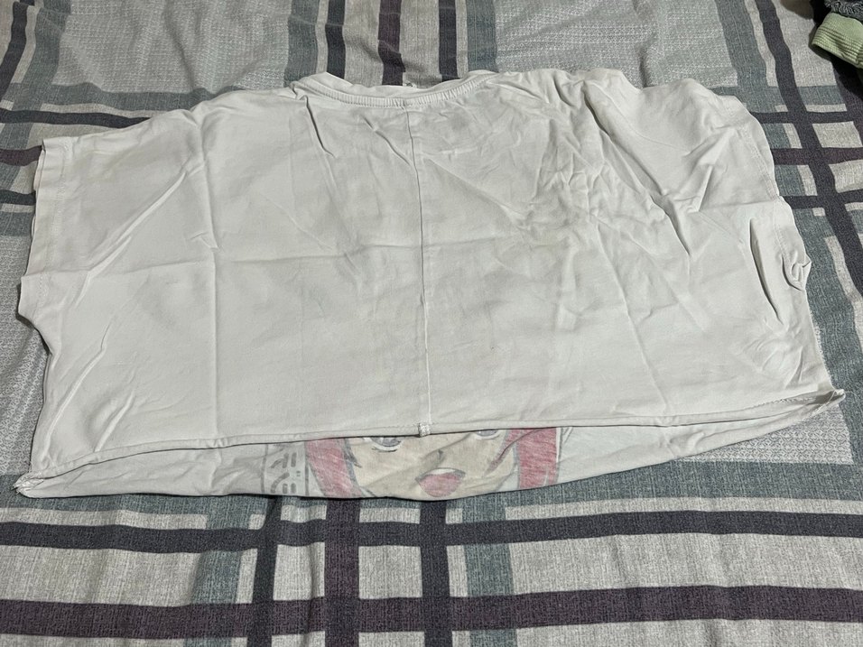 Beyaz Kız Pop Kültür Tişörtü Fiyonk Detaylı - Görsel 2