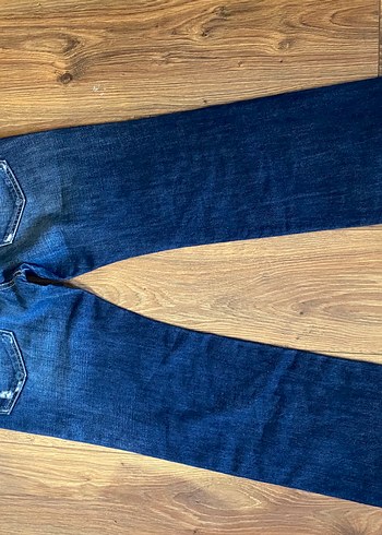 Hollister ürünü