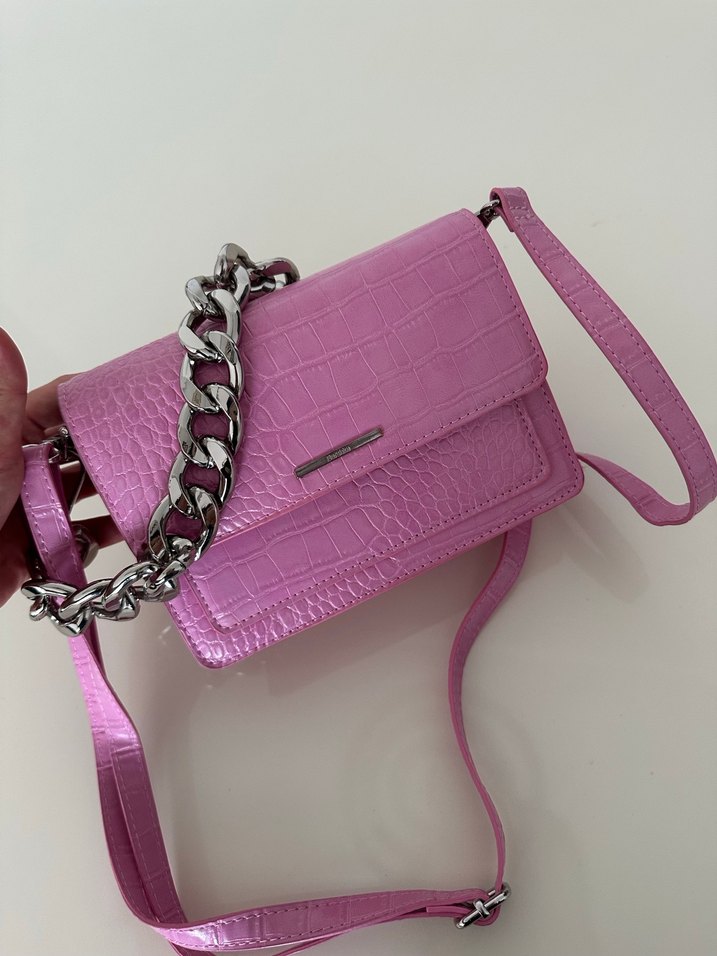 Berhska Pembe Yılan Derisi Desenli Zincir Detaylı Deri Çanta - Görsel 4