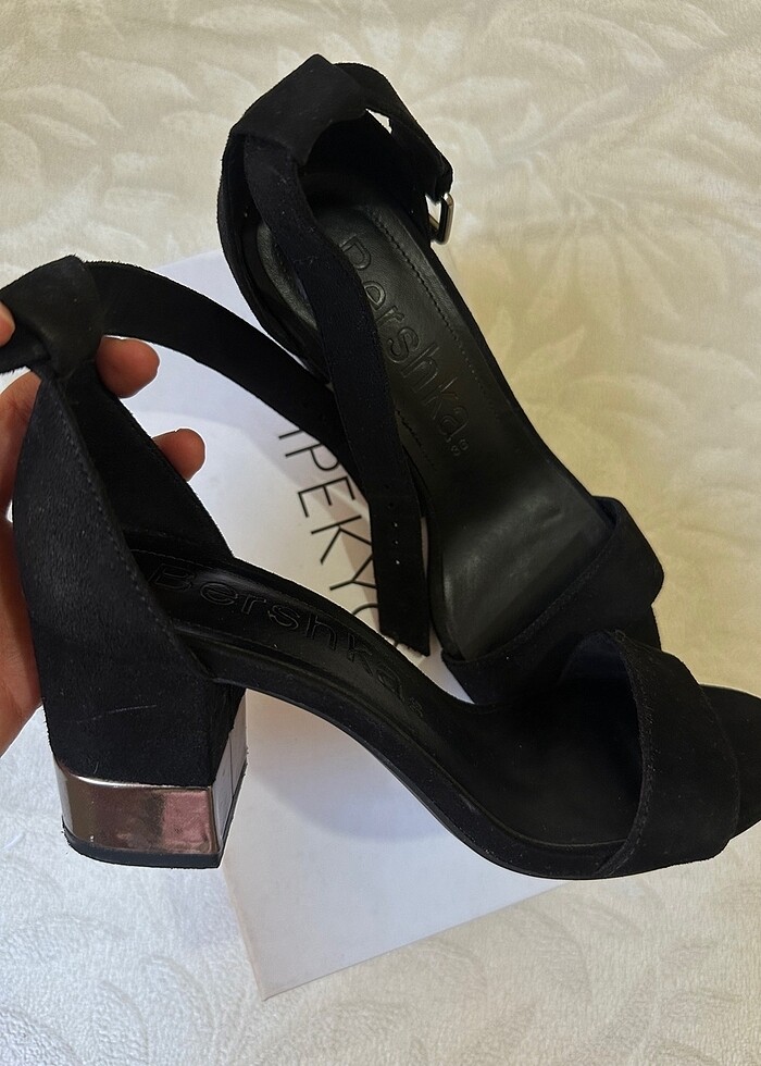 Bershka Siyah Topuklu Ayakkabı - Görsel 3