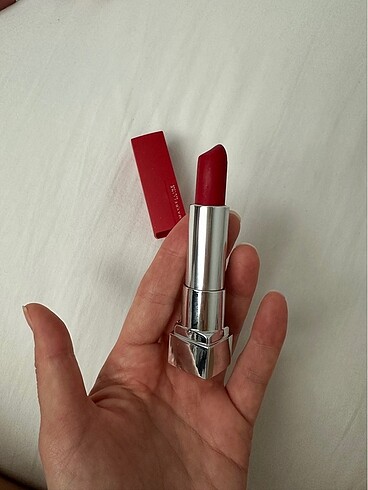 Maybelline Kırmızı Ruj