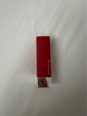  Beden Maybelline Kırmızı Ruj