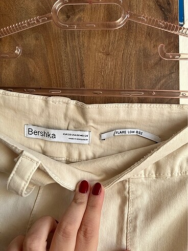 m Beden Krem rengi ispanyol paça likralı pantalon