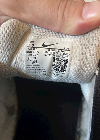 Beyaz Nike T-Lite XI Erkek Ayakkabı Bağcıkları - Görsel 4