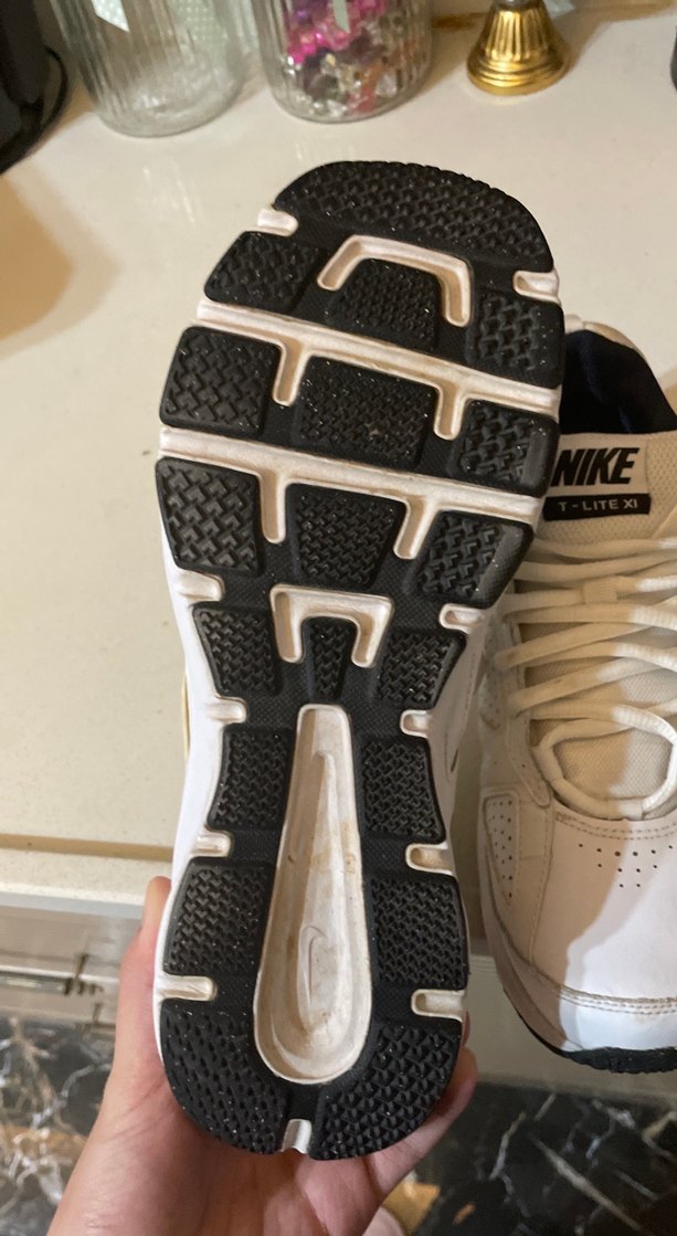 Beyaz Nike T-Lite XI Erkek Ayakkabı Bağcıkları - Görsel 3