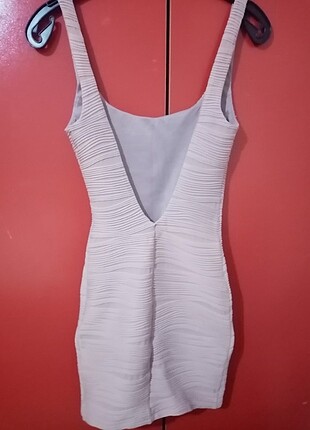 Bershka Mini pudra elbise.