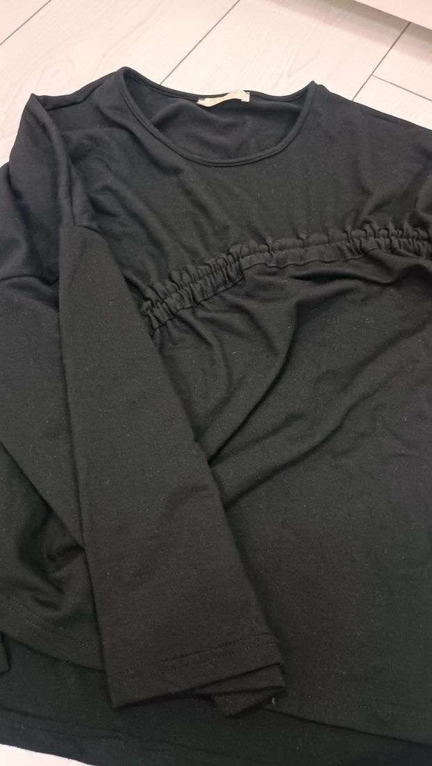 Siyah Kadın Düğmeli Uzun Kollu Tişört - Görsel 2