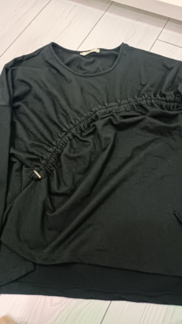 Siyah Kadın Düğmeli Uzun Kollu Tişört - Görsel 3