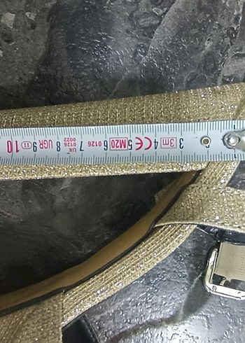 Gold topuklu ayakkabı - Görsel 2