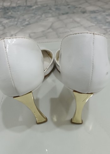 Beyaz Rugan Stiletto Kadın Ayakkabı - Görsel 3