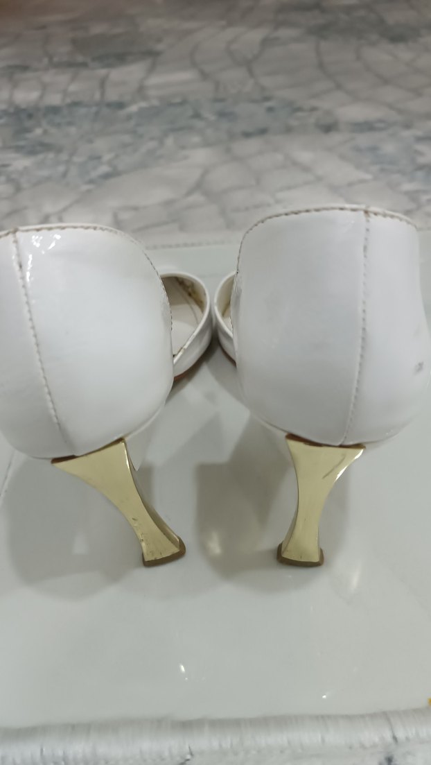 Beyaz Rugan Stiletto Kadın Ayakkabı - Görsel 3