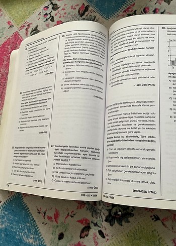  Beden Renk 50 Yılın Tarih Soru ve Çözümleri Kitabı