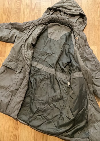 Koyu yeşil Kapüşonlu Uzun Kadın mont - Görsel 4