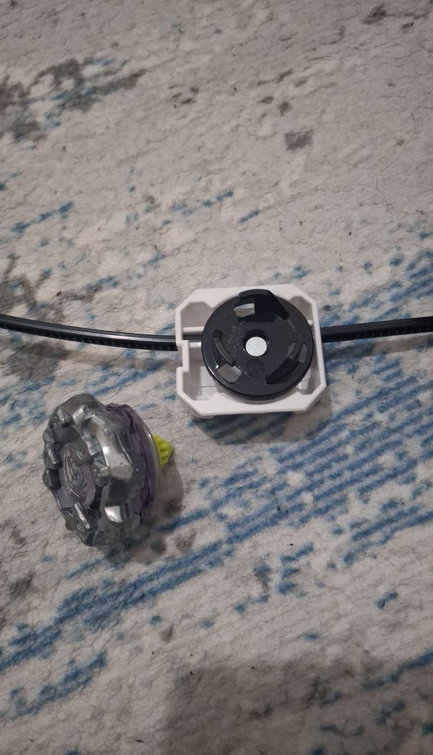 takara tomy top horn rhino 3-80s-tp0192 beylade x - Görsel 3