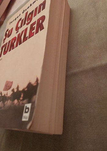 Su Çılgın Türkler - Turgut Özakman - Görsel 3