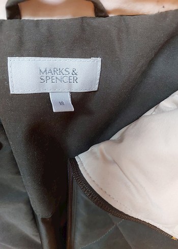 Marks & Spencer Kadın Kapitone Kaban UK18 beden - Görsel 5