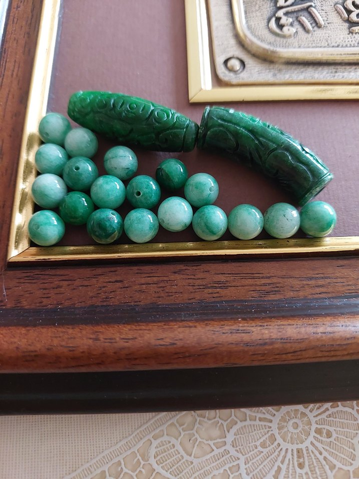 Hakiki Yeşim taşı 8mm boncuk+2uç - Görsel 2