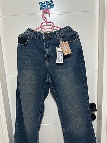 TRENDYOL JEAN ETİKETLİ