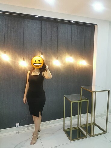 s Beden Yırtmaçlı mini elbise