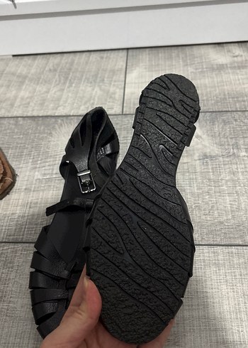 Tanca Tokalı Siyah Kadın Sandalet - Görsel 2