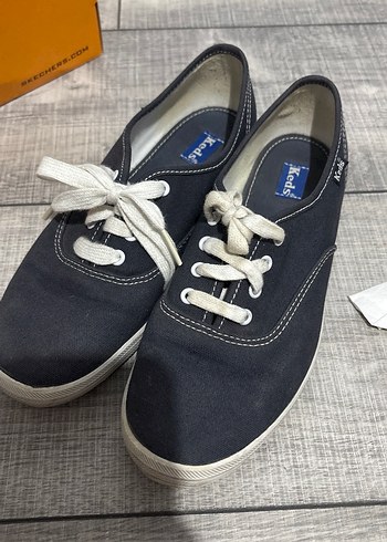 Keds 37