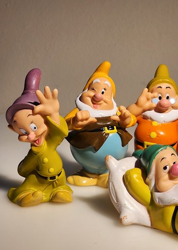 yedi cüceler figürleri tam set - Görsel 2