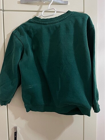 H&M sweatshirt