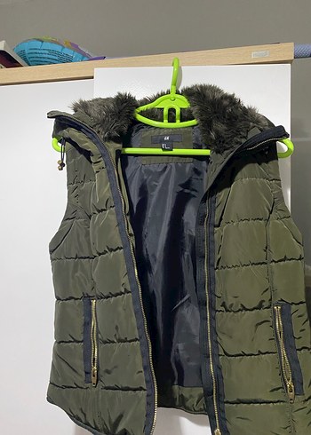 Kürk Detaylı Kadın Şişme Yelek - Görsel 3