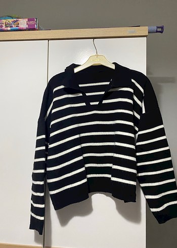 Siyah Beyaz Çizgili Örgü Kadın Kazak - Görsel 2