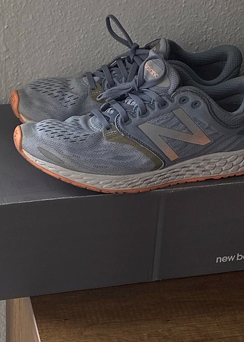 Gri New Balance Kadın Spor Ayakkabı