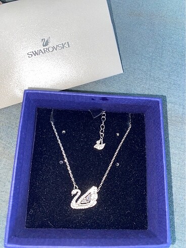 swarovski Kuğu kolye