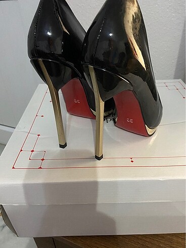 39 Beden Stiletto