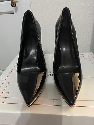 Diğer Stiletto